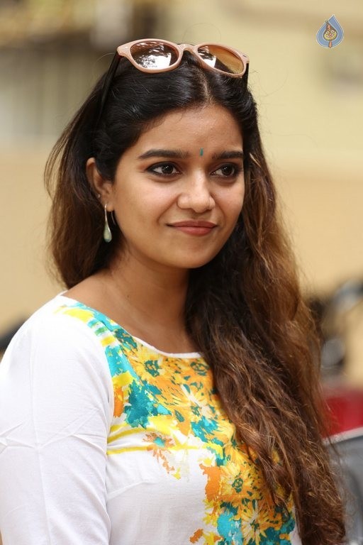 Swathi Reddy Latest Pics - 23 / 42 photos