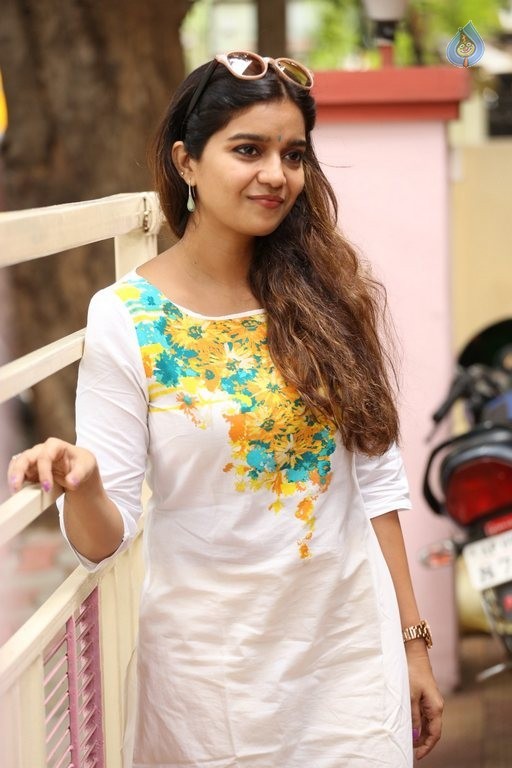 Swathi Reddy Latest Pics - 26 / 42 photos