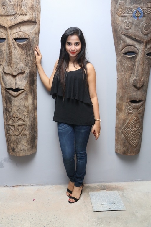 Swati Dixit Latest Gallery - 23 / 26 photos