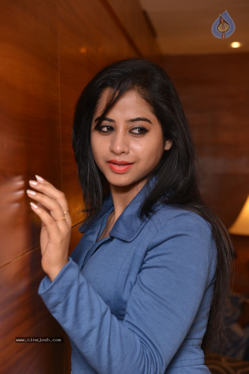 Swati Dixit New Photos - 37 / 60 photos