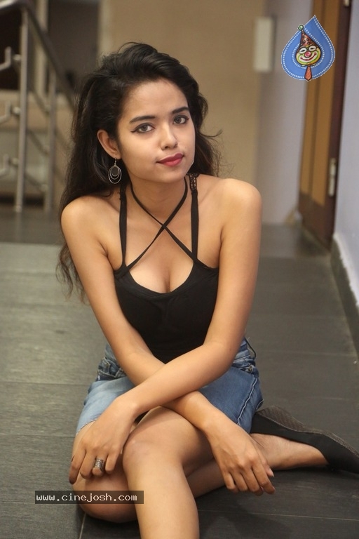Swati Mandal Latest Photos - 10 / 32 photos