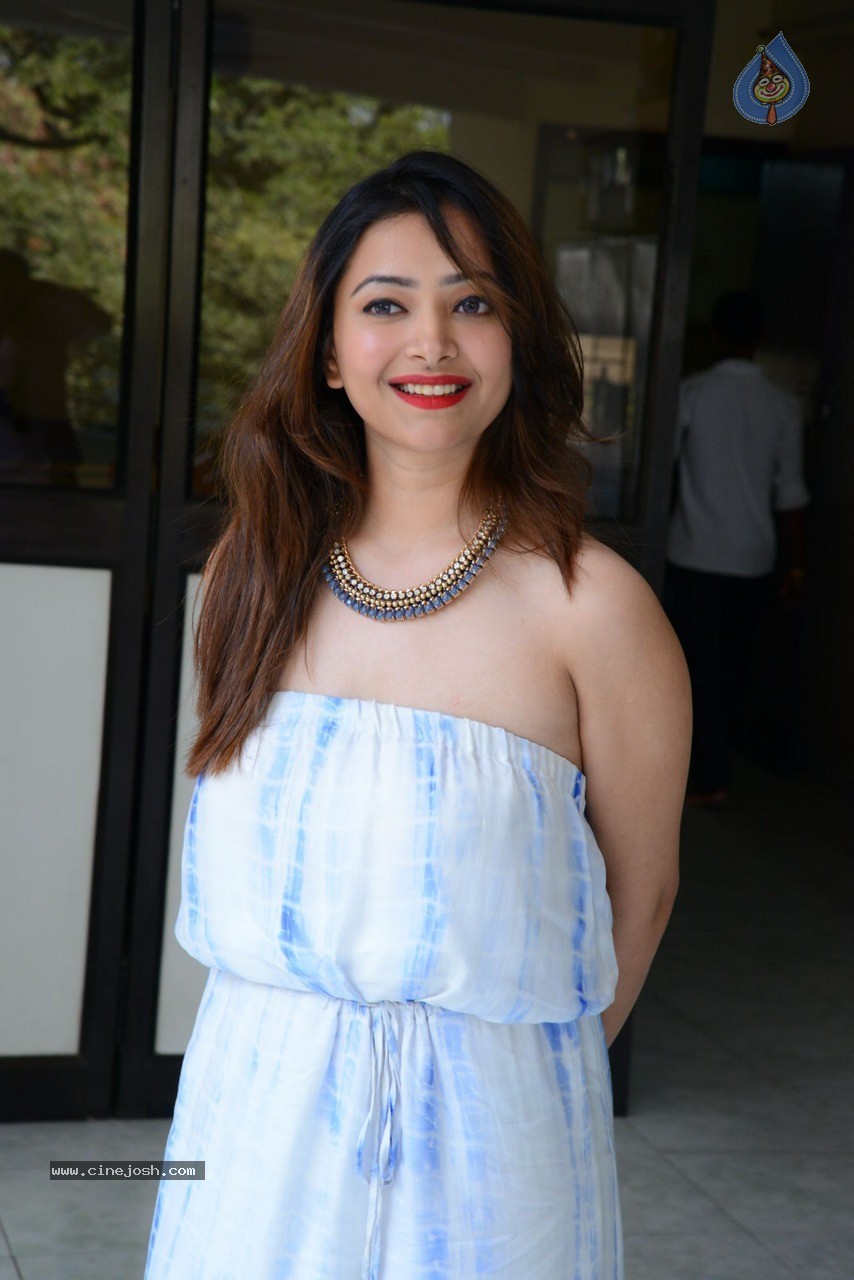 Swetha Basu Prasad Latest Photos - 49 / 49 photos