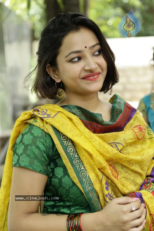 Swetha Basu Prasad Stills - 4 / 39 photos