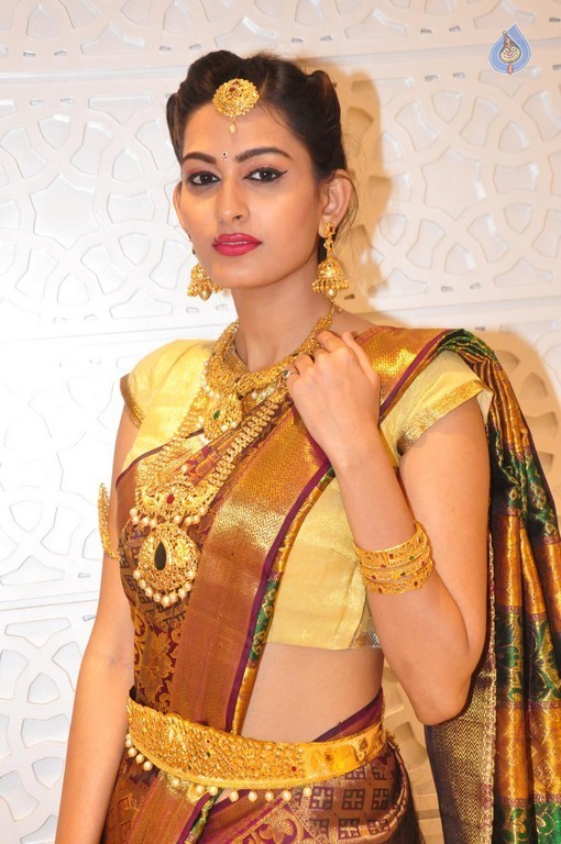 Swetha Jadhav Latest Gallery  - 7 / 34 photos