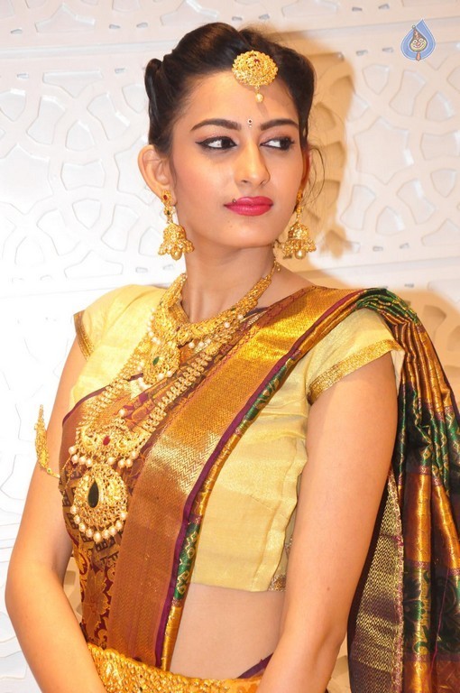 Swetha Jadhav Latest Gallery  - 15 / 34 photos