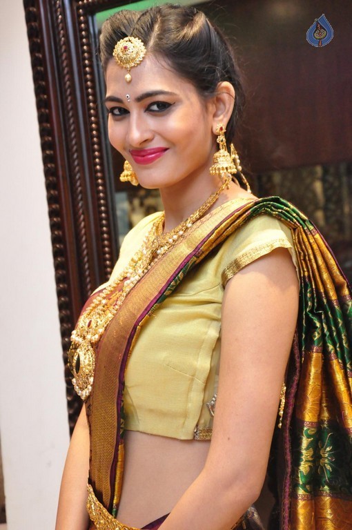 Swetha Jadhav Latest Gallery  - 19 / 34 photos