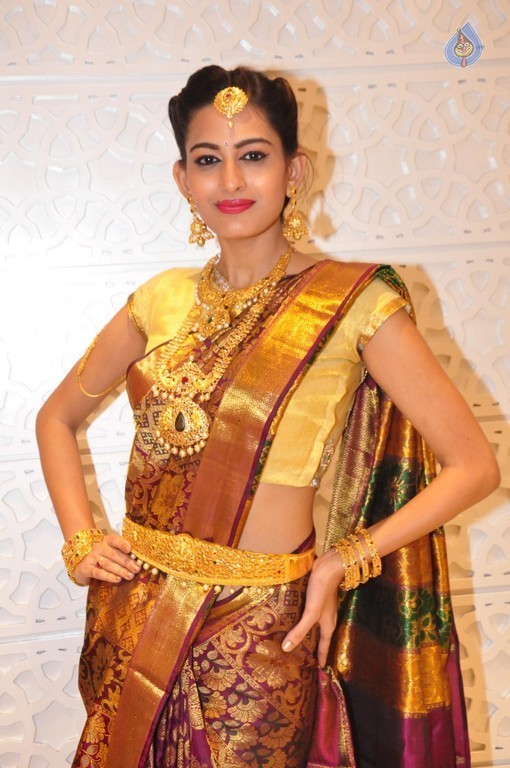 Swetha Jadhav Latest Gallery  - 21 / 34 photos