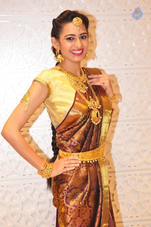 Swetha Jadhav Latest Gallery  - 25 / 34 photos