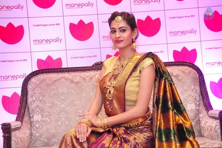 Swetha Jadhav Latest Gallery  - 28 / 34 photos