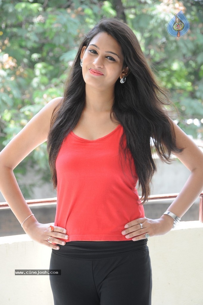 Swetha Jadhav New Photos - 54 / 78 photos