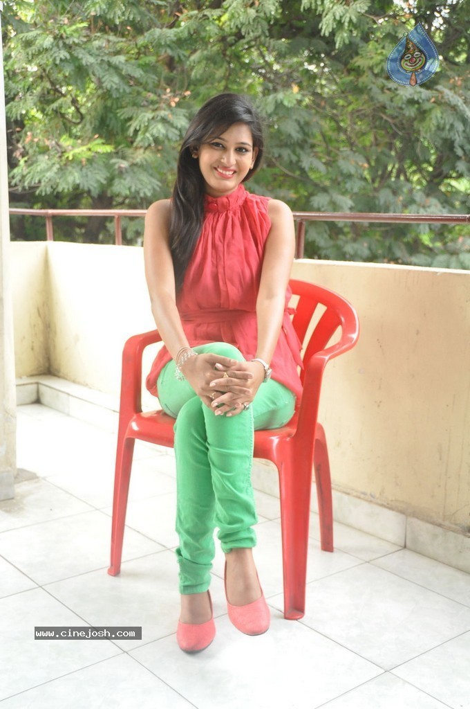 Swetha Jadhav Photos - 40 / 45 photos