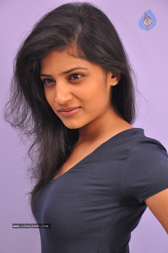Shwetha Pandit Latest Stills - 7 / 68 photos