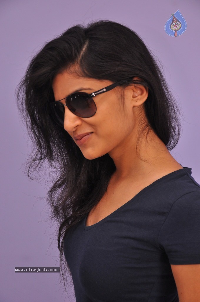Shwetha Pandit Latest Stills - 31 / 68 photos