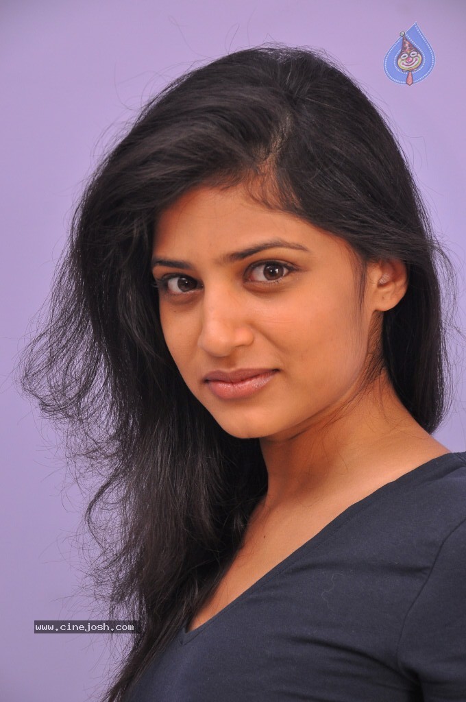 Shwetha Pandit Latest Stills - 48 / 68 photos
