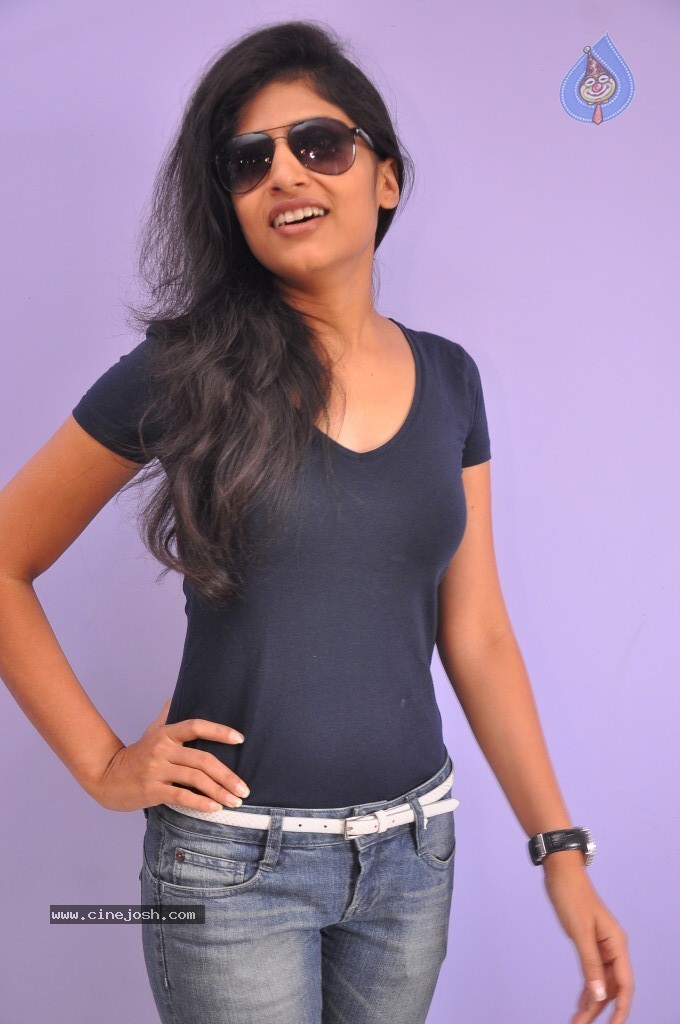 Shwetha Pandit Latest Stills - 61 / 68 photos