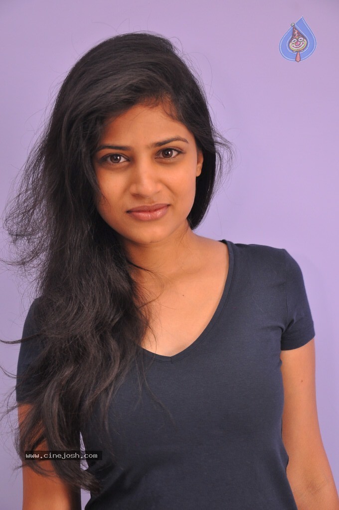 Shwetha Pandit Latest Stills - 63 / 68 photos
