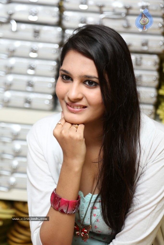 Swetha Stills - 1 / 45 photos