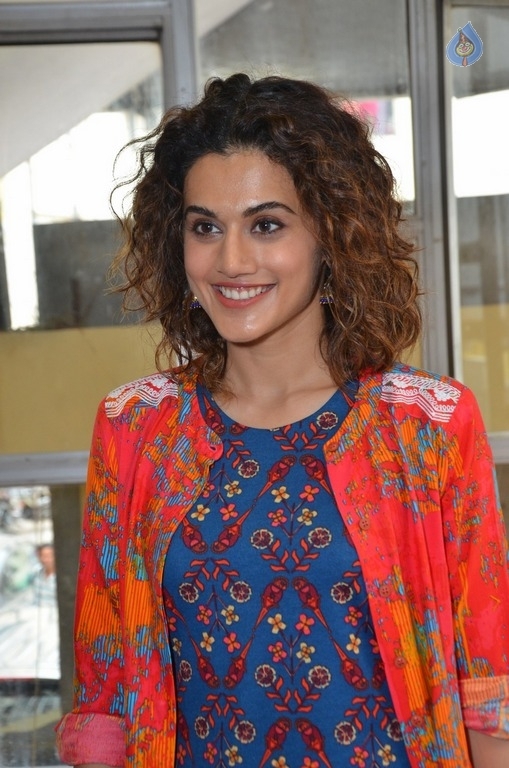 Taapsee New Photos - 10 / 15 photos