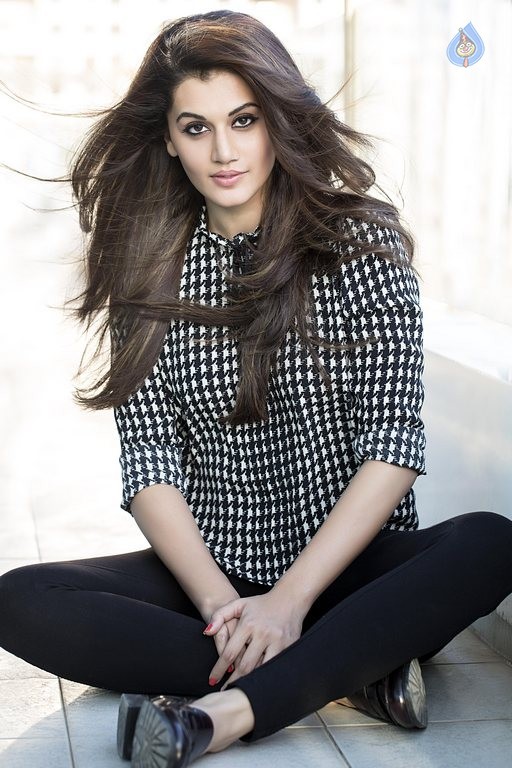 Taapsee Pannu Latest Photos - 1 / 7 photos