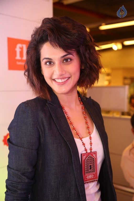 Taapsee Pannu New Photos - 21 / 41 photos