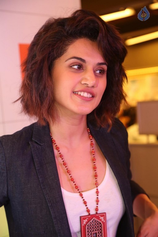 Taapsee Pannu New Photos - 24 / 41 photos