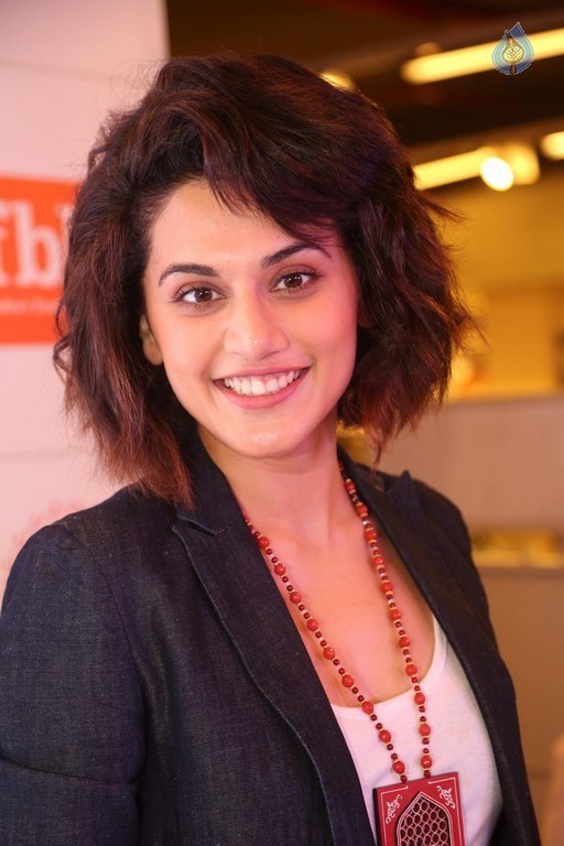 Taapsee Pannu New Photos - 28 / 41 photos