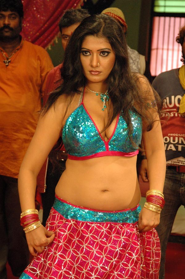 Taslima Sheikh - 14 / 44 photos