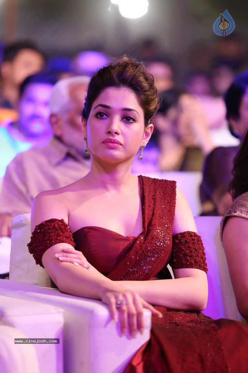 Tamanna at Baahubali Audio Launch - 25 / 38 photos