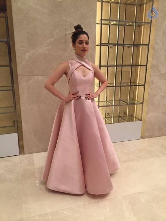 Tamanna Bhatia New Pics - 6 / 6 photos