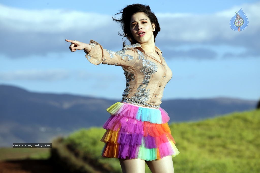 Tamanna Hot Photo Gallery - 22 / 82 photos