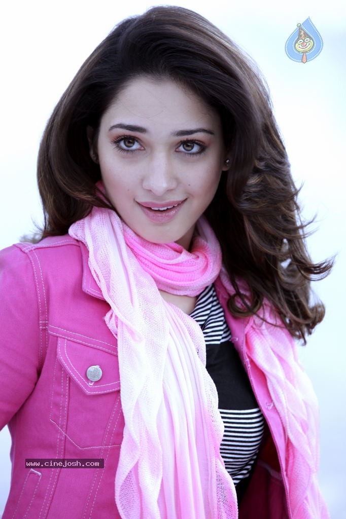 Tamanna Hot Photo Gallery - 70 / 82 photos