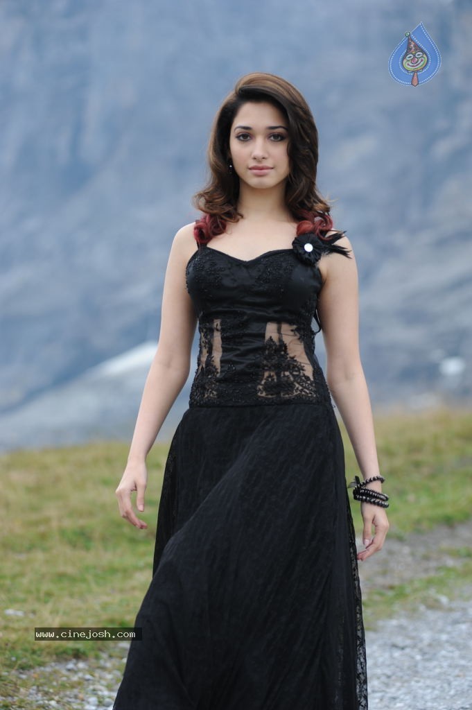 Tamanna Hot Photos - 19 / 151 photos