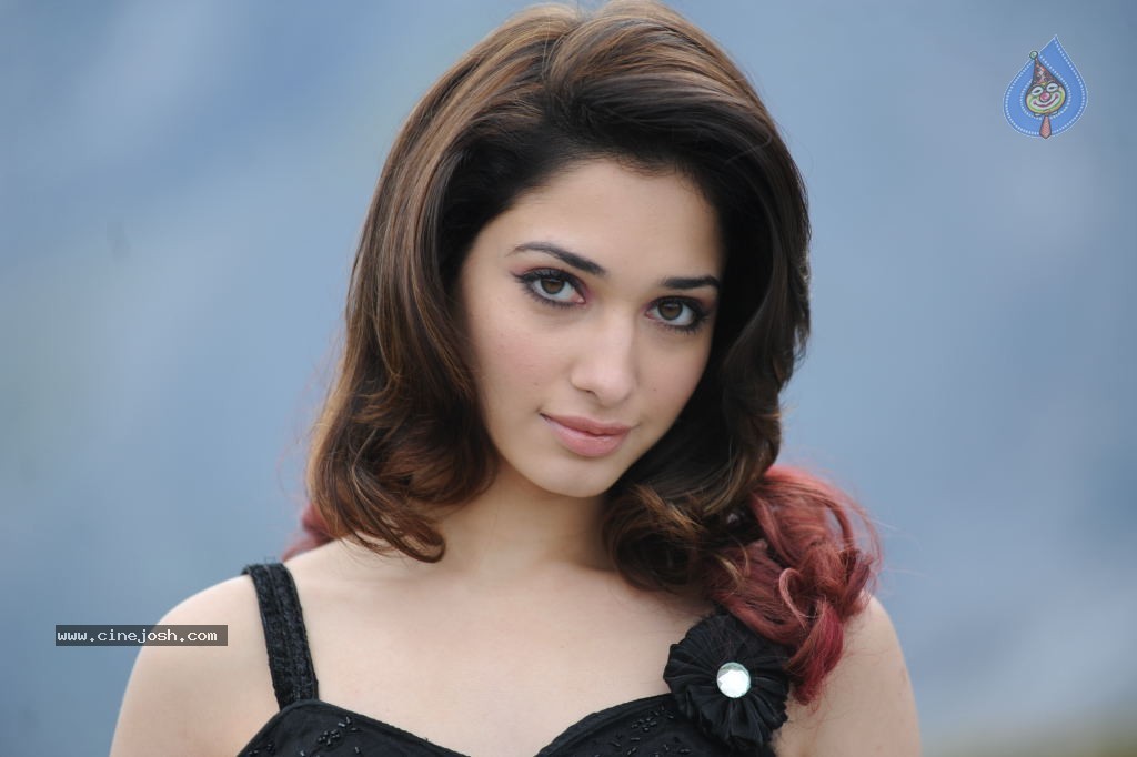 Tamanna Hot Photos - 23 / 151 photos