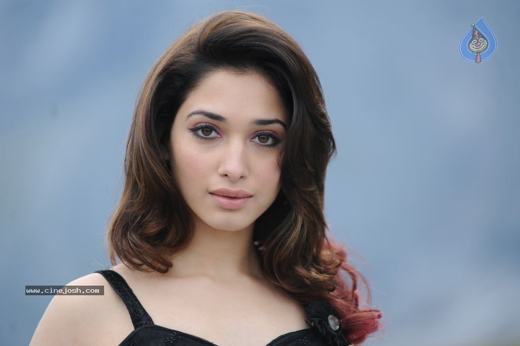 Tamanna Hot Photos - 27 / 151 photos