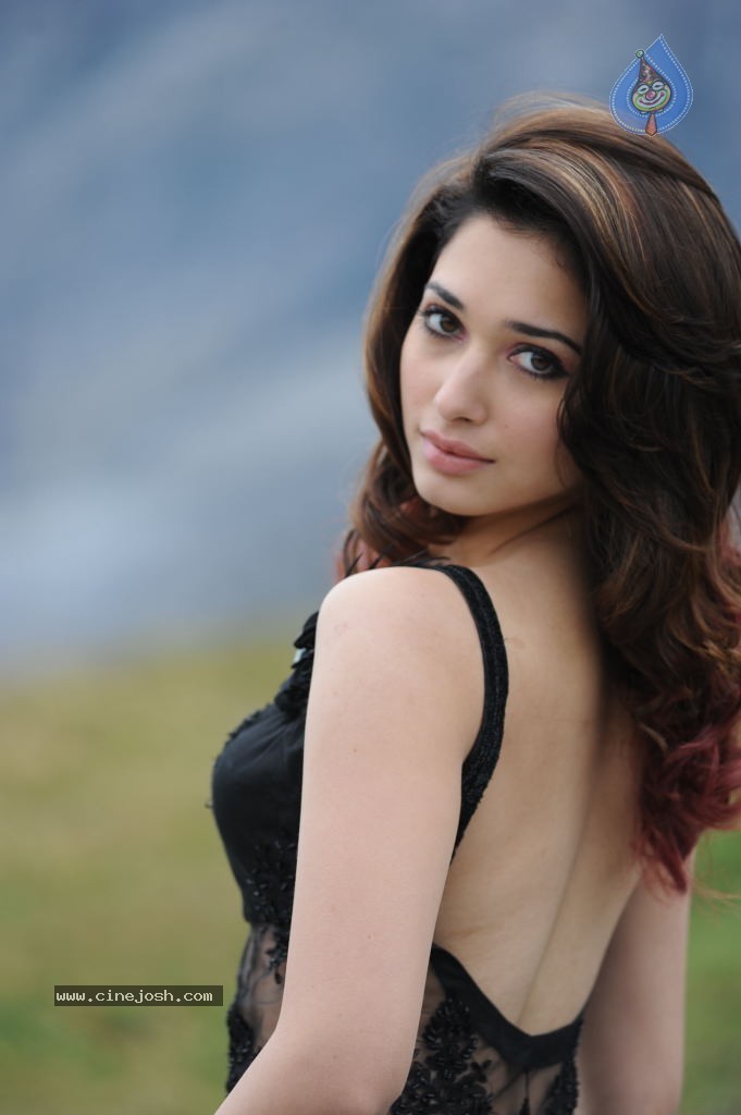 Tamanna Hot Photos - 34 / 151 photos