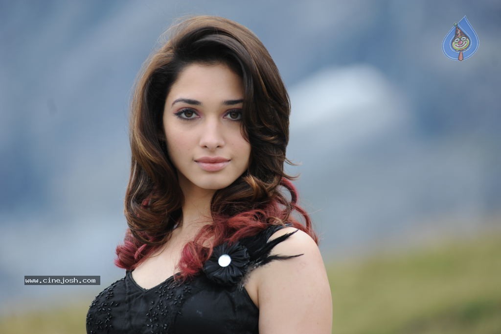 Tamanna Hot Photos - 35 / 151 photos