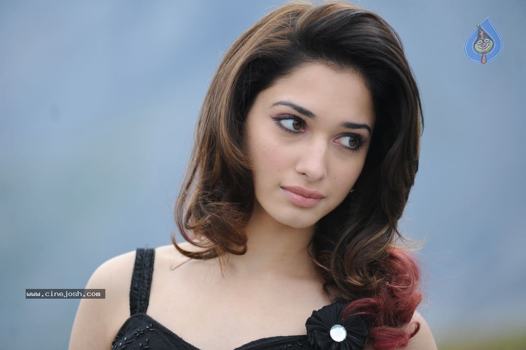 Tamanna Hot Photos - 36 / 151 photos