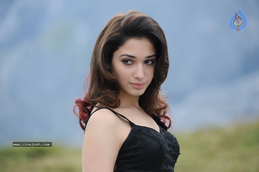 Tamanna Hot Photos - 40 / 151 photos