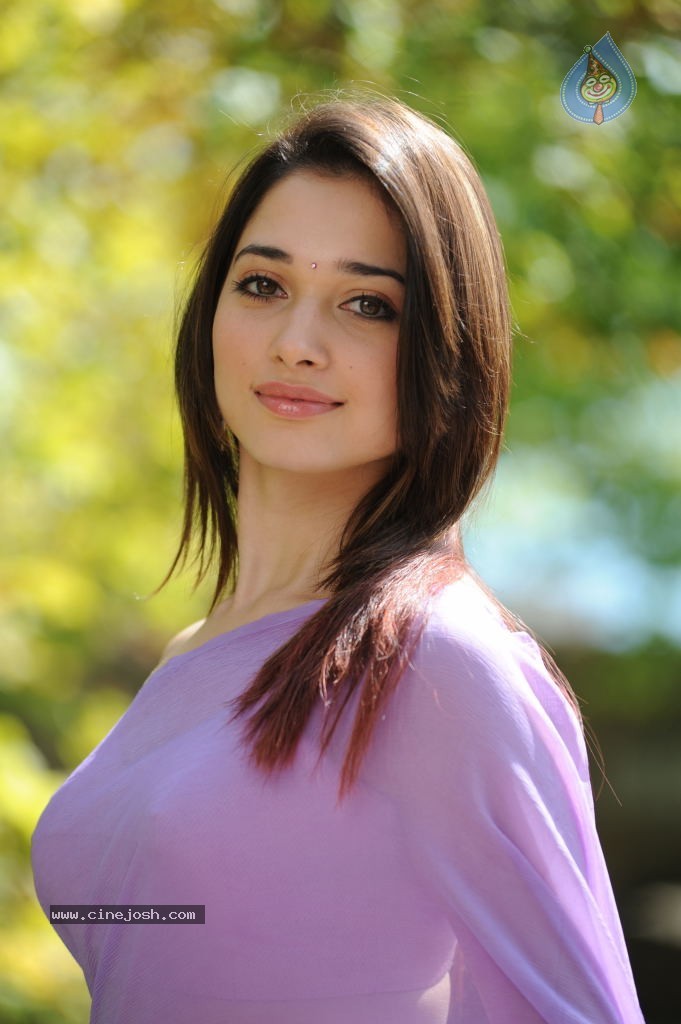 Tamanna Hot Photos - 20 / 70 photos