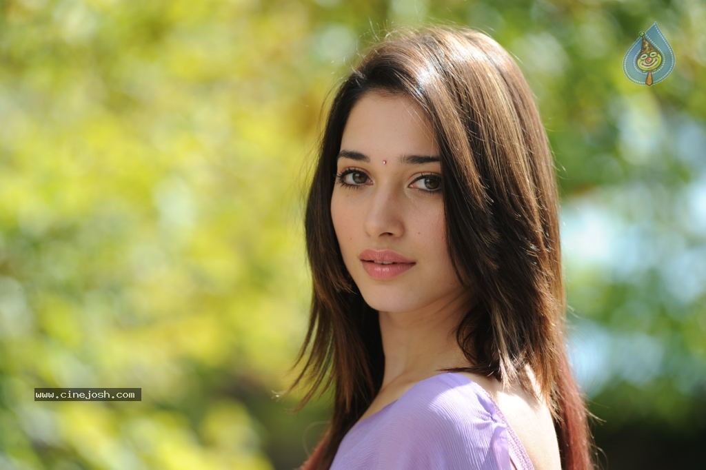 Tamanna Hot Photos - 24 / 70 photos