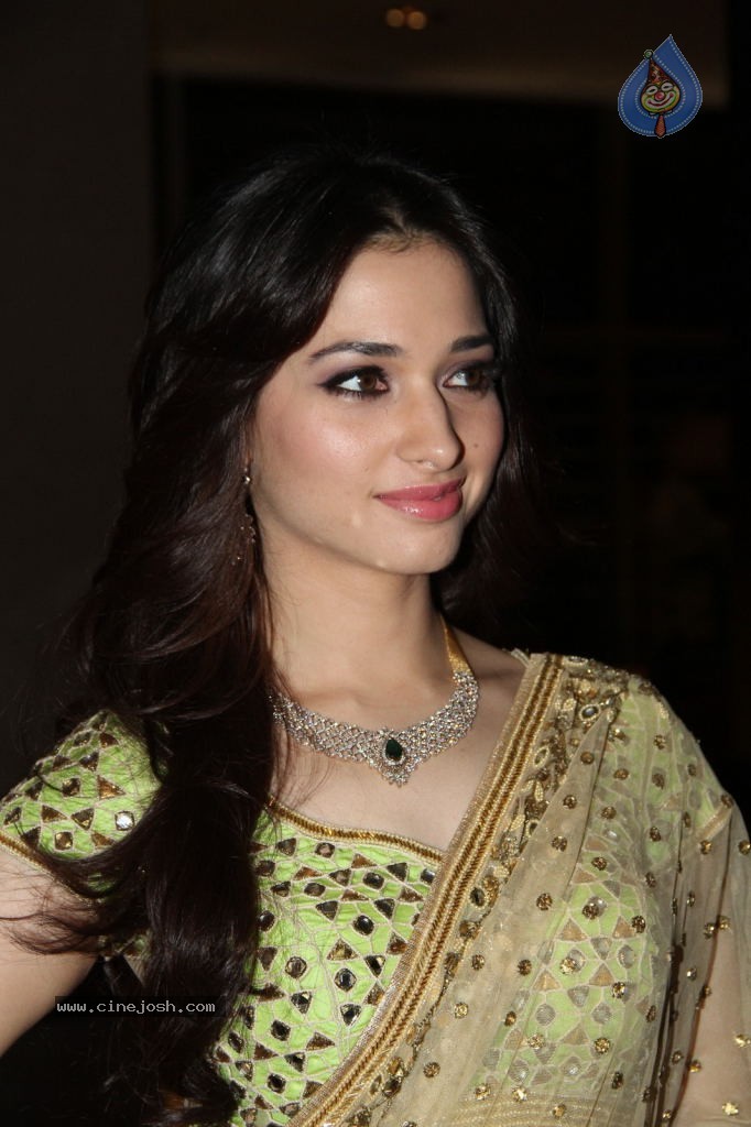 Tamanna Hot Pics - 11 / 97 photos