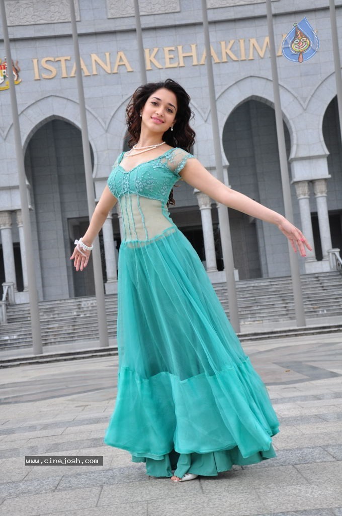Tamanna Latest Stills - 16 / 32 photos