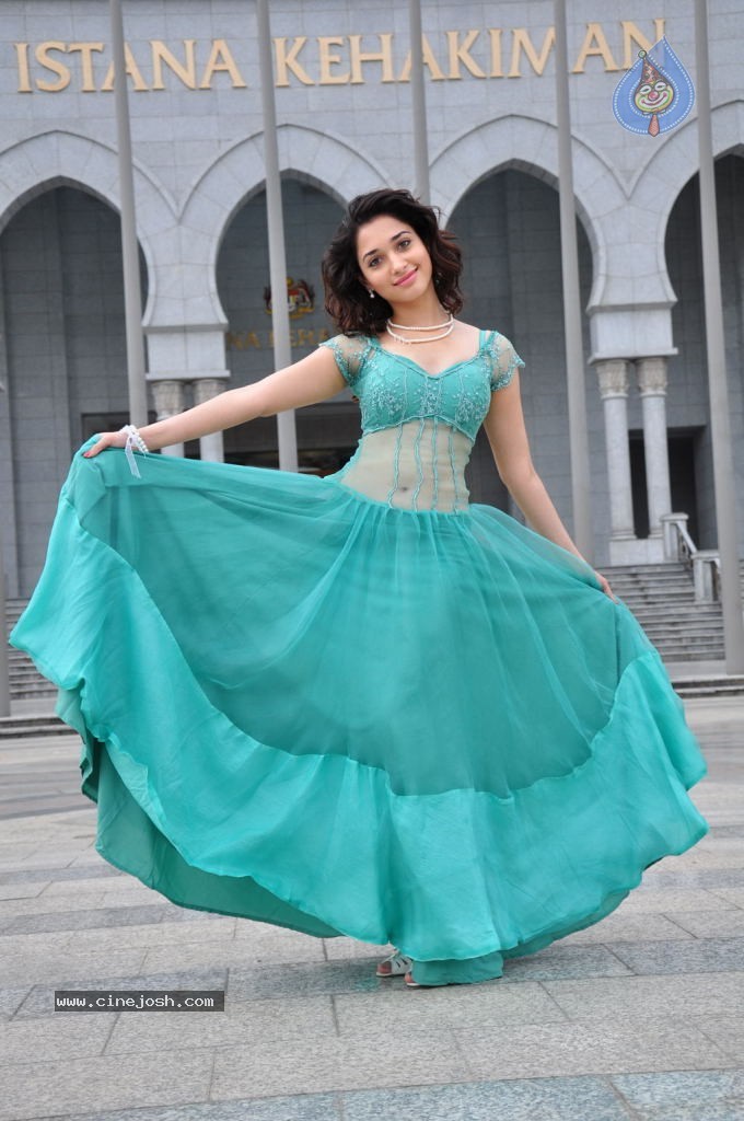 Tamanna Latest Stills - 17 / 32 photos