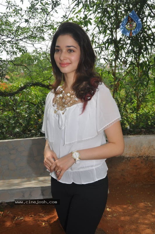 Tamanna Latest Stills - 3 / 30 photos