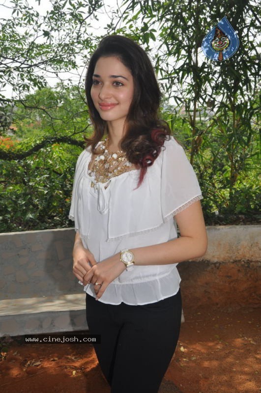 Tamanna Latest Stills - 9 / 30 photos