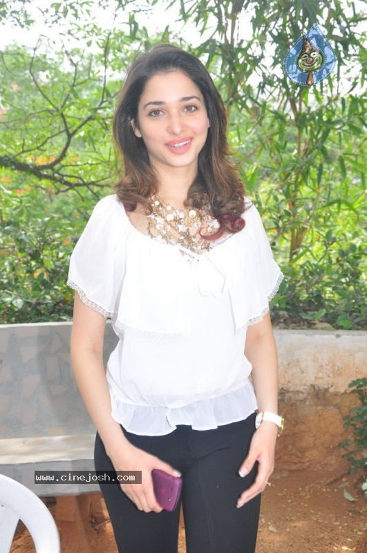 Tamanna Latest Stills - 15 / 30 photos