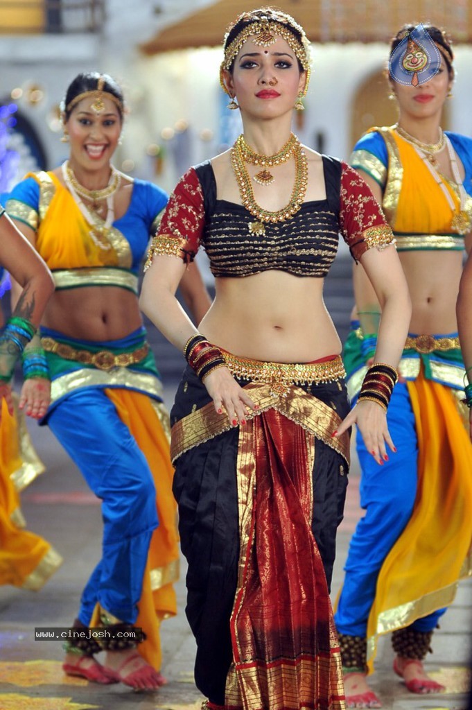Tamanna New Hot Photos - 28 / 102 photos