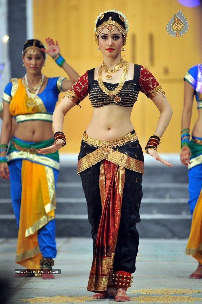 Tamanna New Hot Photos - 30 / 102 photos