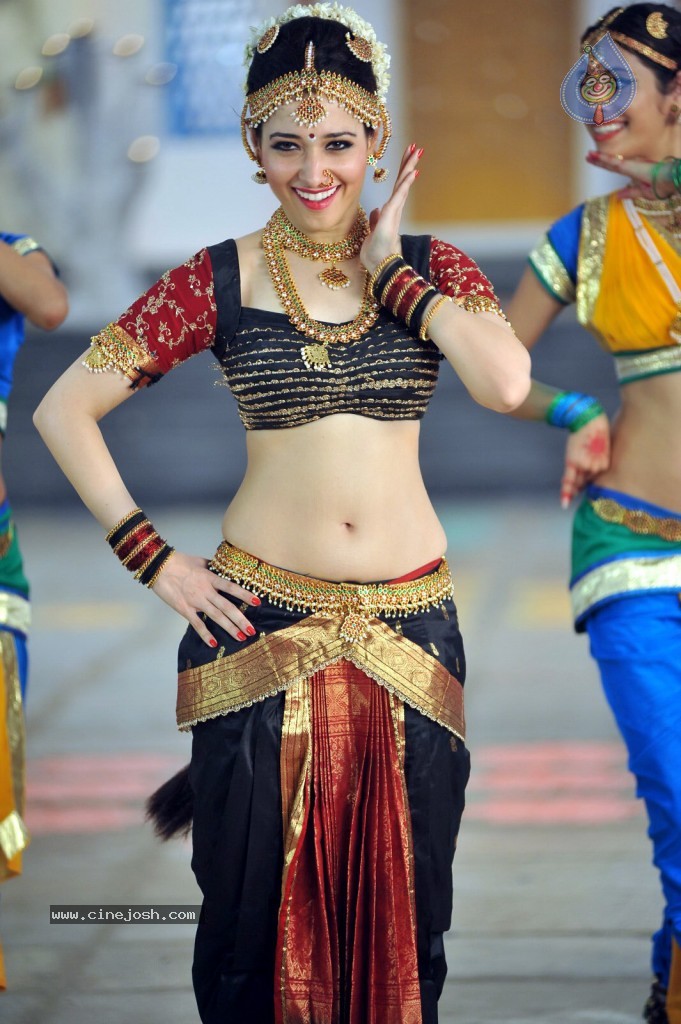 Tamanna New Hot Photos - 57 / 102 photos