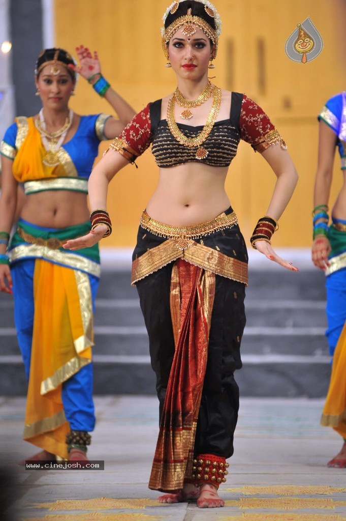 Tamanna New Hot Photos - 60 / 102 photos